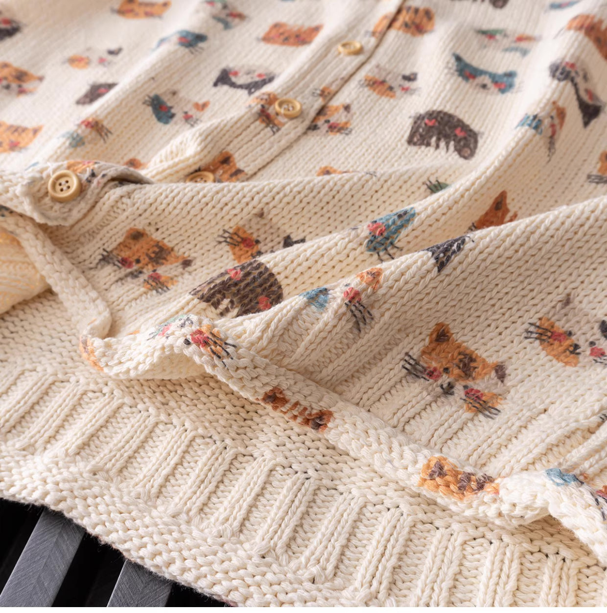 Cat Knitted Vest (Cream)