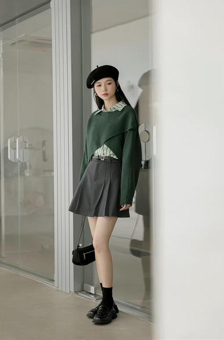 Criss Cross Cropped Throwover Sweater (Green)