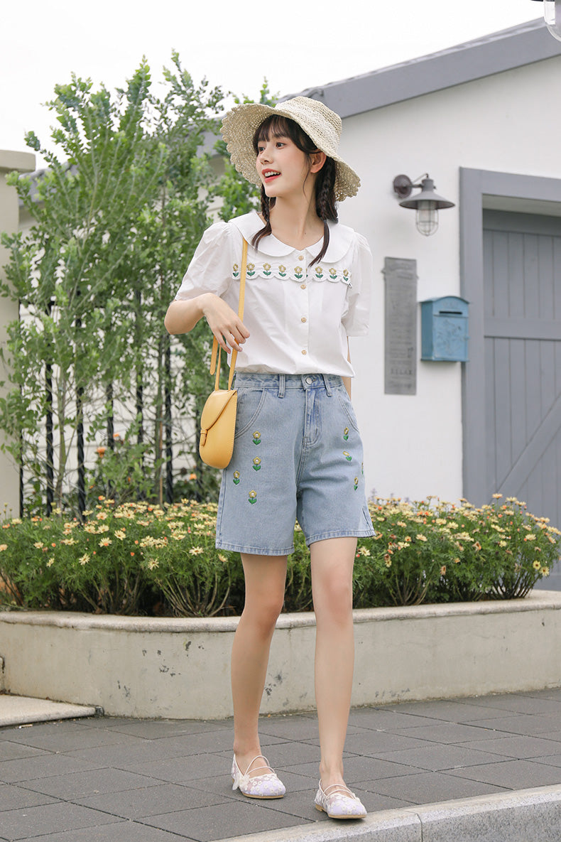 Flower Pop Embroidered Shorts (Light Denim)