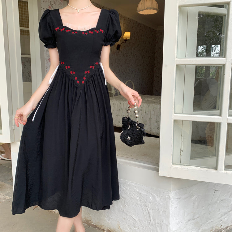 Onyx Rose Lace Up Dress (Black)