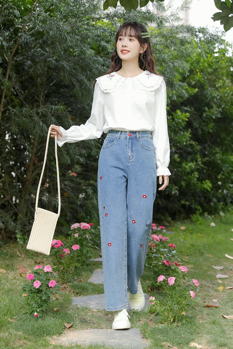 Popping Daisy Embroidered Jeans (Dark Denim)