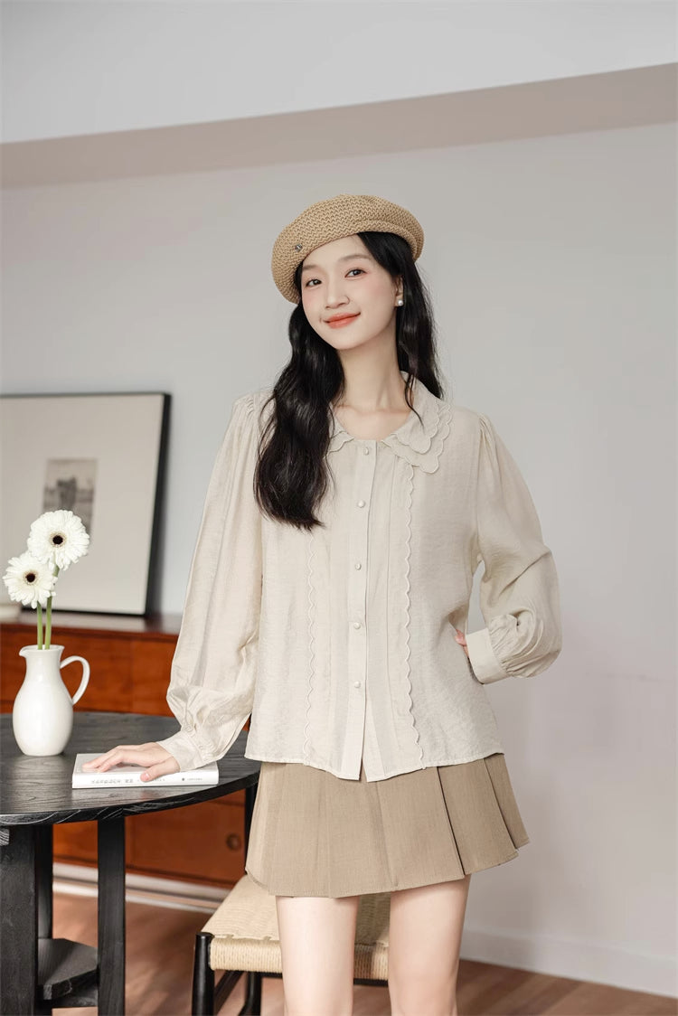 Scallop Trim Blouse (Light Khaki)