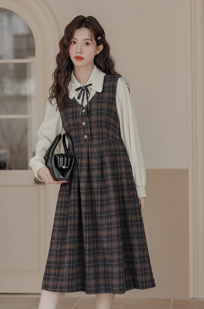 Edinburgh Plaid Pinafore Dress Set (Navy)