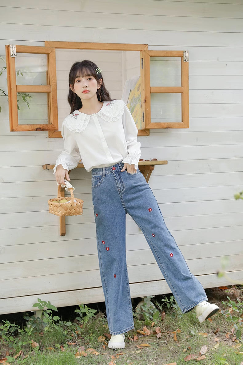 Popping Daisy Embroidered Jeans (Dark Denim)