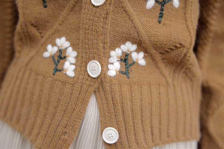 Ditsy Floral Embroidered Round Neck Cardigan (2 Colors)