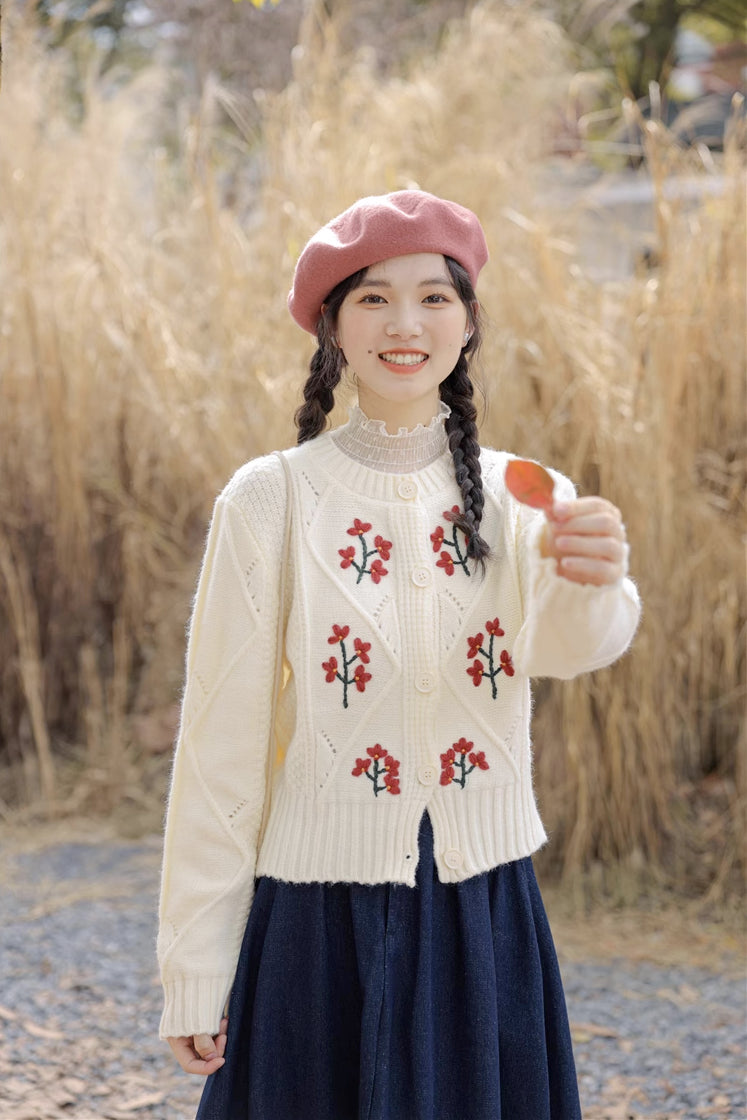 Ditsy Floral Embroidered Round Neck Cardigan (2 Colors)