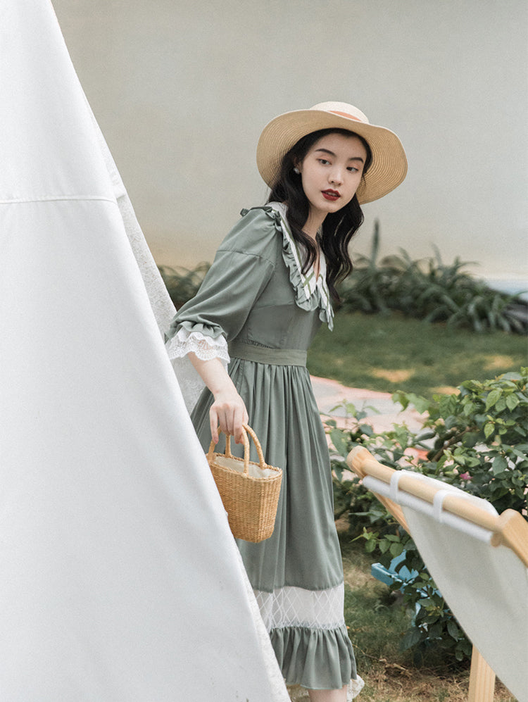 Adventure Peter Pan Collar Dress (Sage)