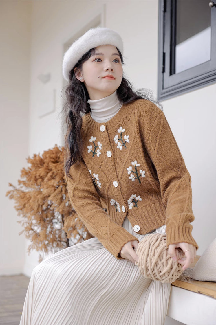 Ditsy Floral Embroidered Round Neck Cardigan (2 Colors)