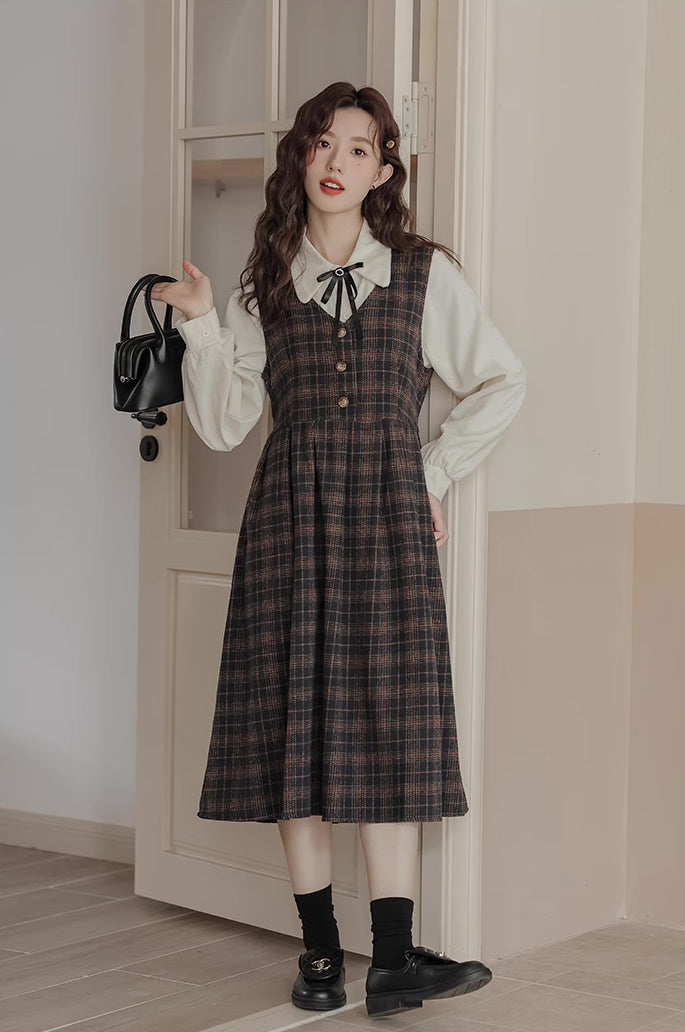 Edinburgh Plaid Pinafore Dress Set (Navy)