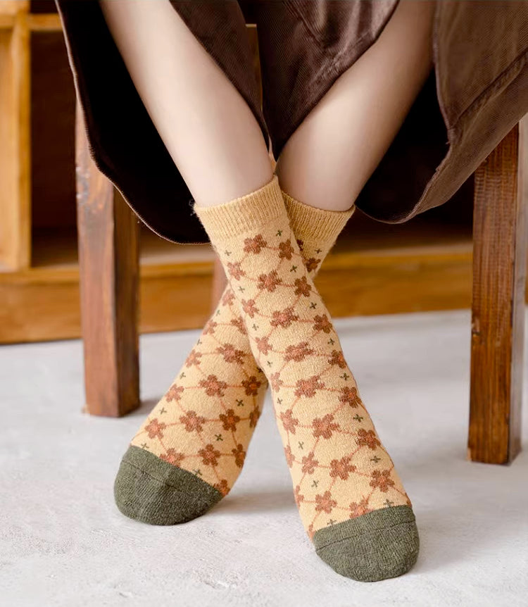 Rustic Daisy Wool Socks (5 Styles)