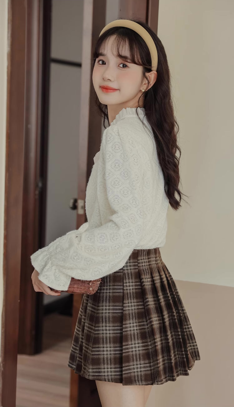 Sweet Lace Layering Blouse (Cream)