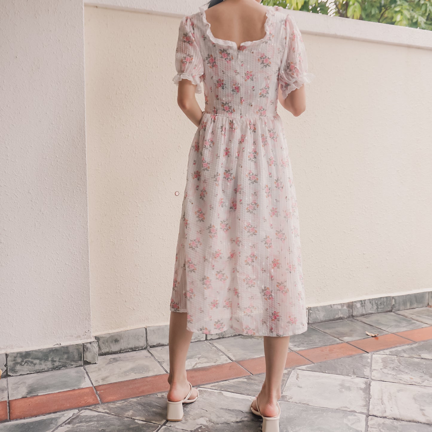Spring Fling Lace Up Floral Dress (White/Pink)