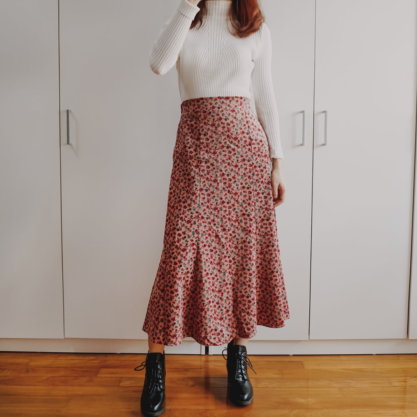 Corduroy Ditsy Floral Midi Skirt (3 Colors)