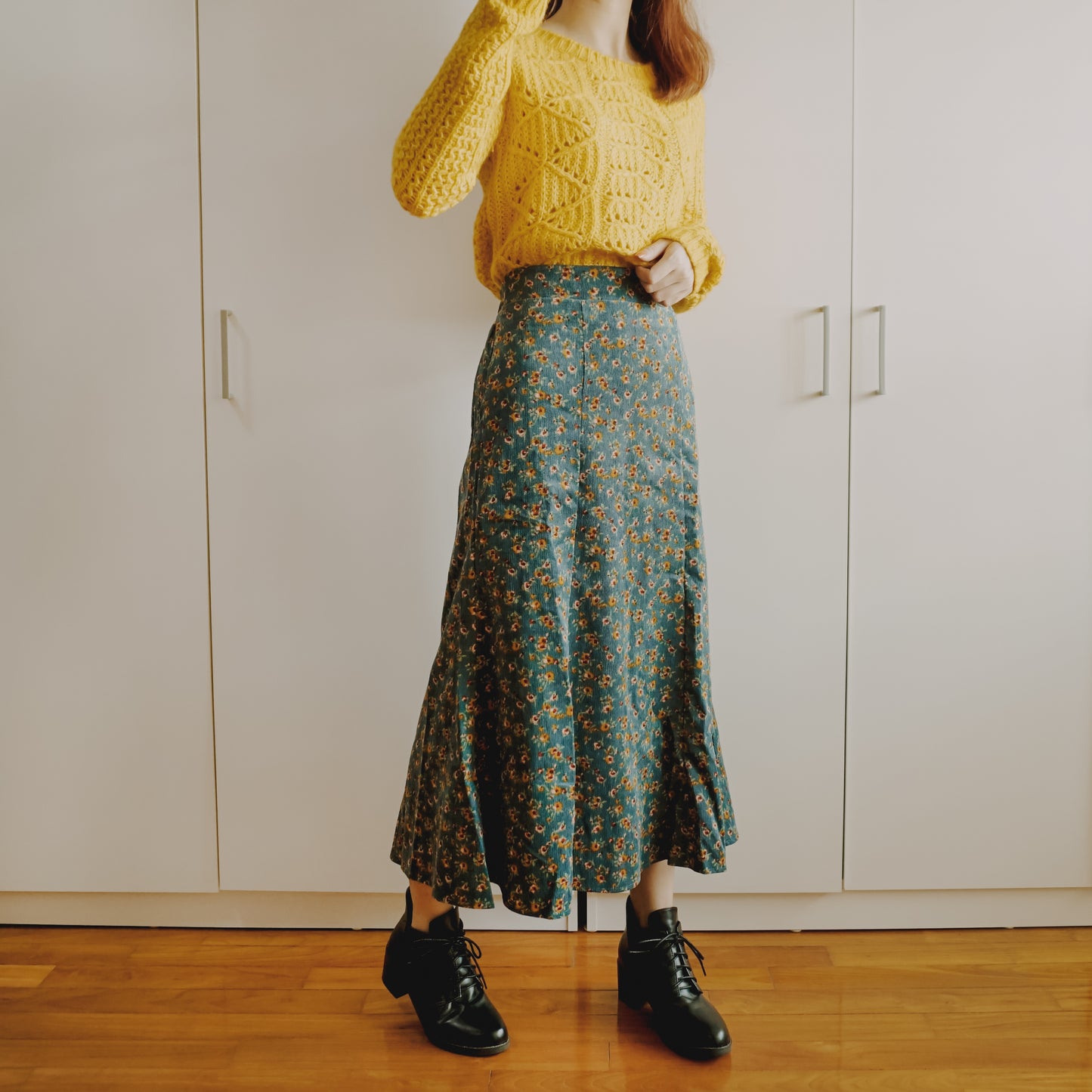 Corduroy Ditsy Floral Midi Skirt (3 Colors)