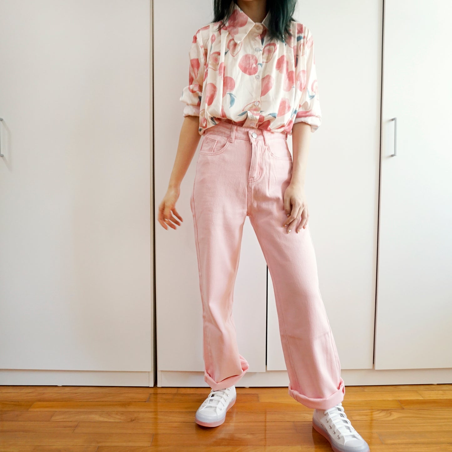Embroidered Peach Jeans (Pink)