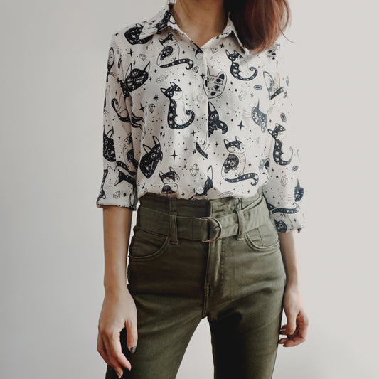 Mystical Kitty Shirt (2 Colors)