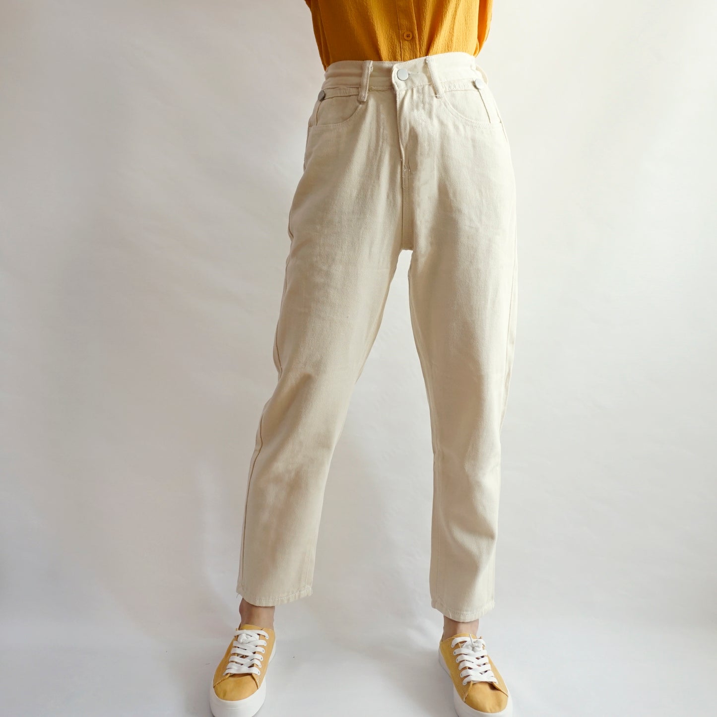 Cropped Mom Jeans (Cream)