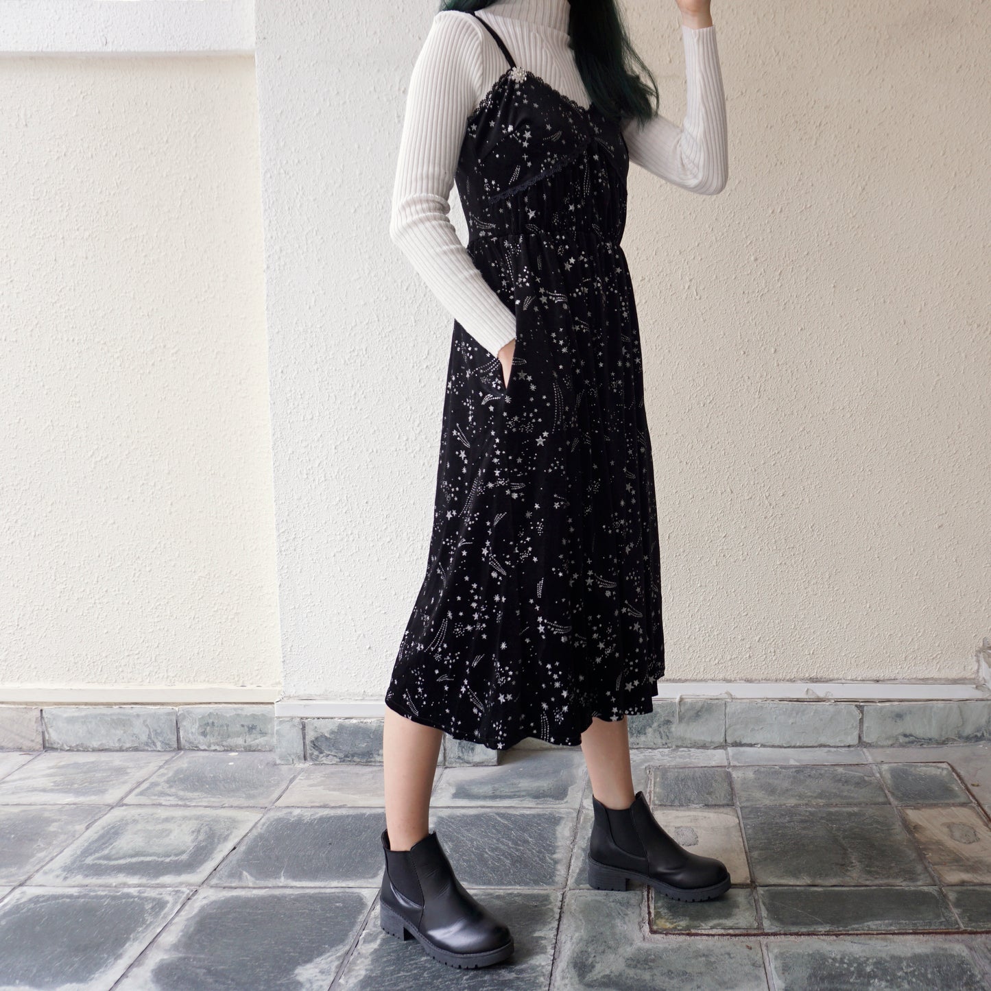 Starry Velvet Cami Midi Dress (Black)