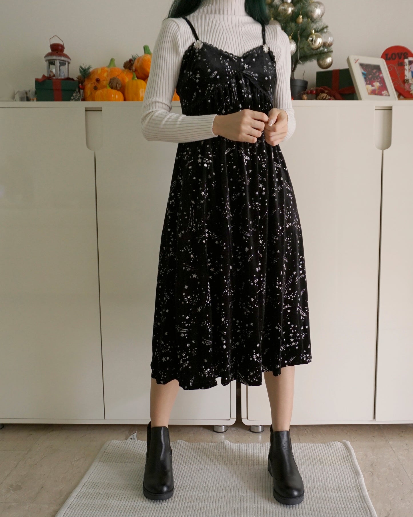 Starry Velvet Cami Midi Dress (Black)