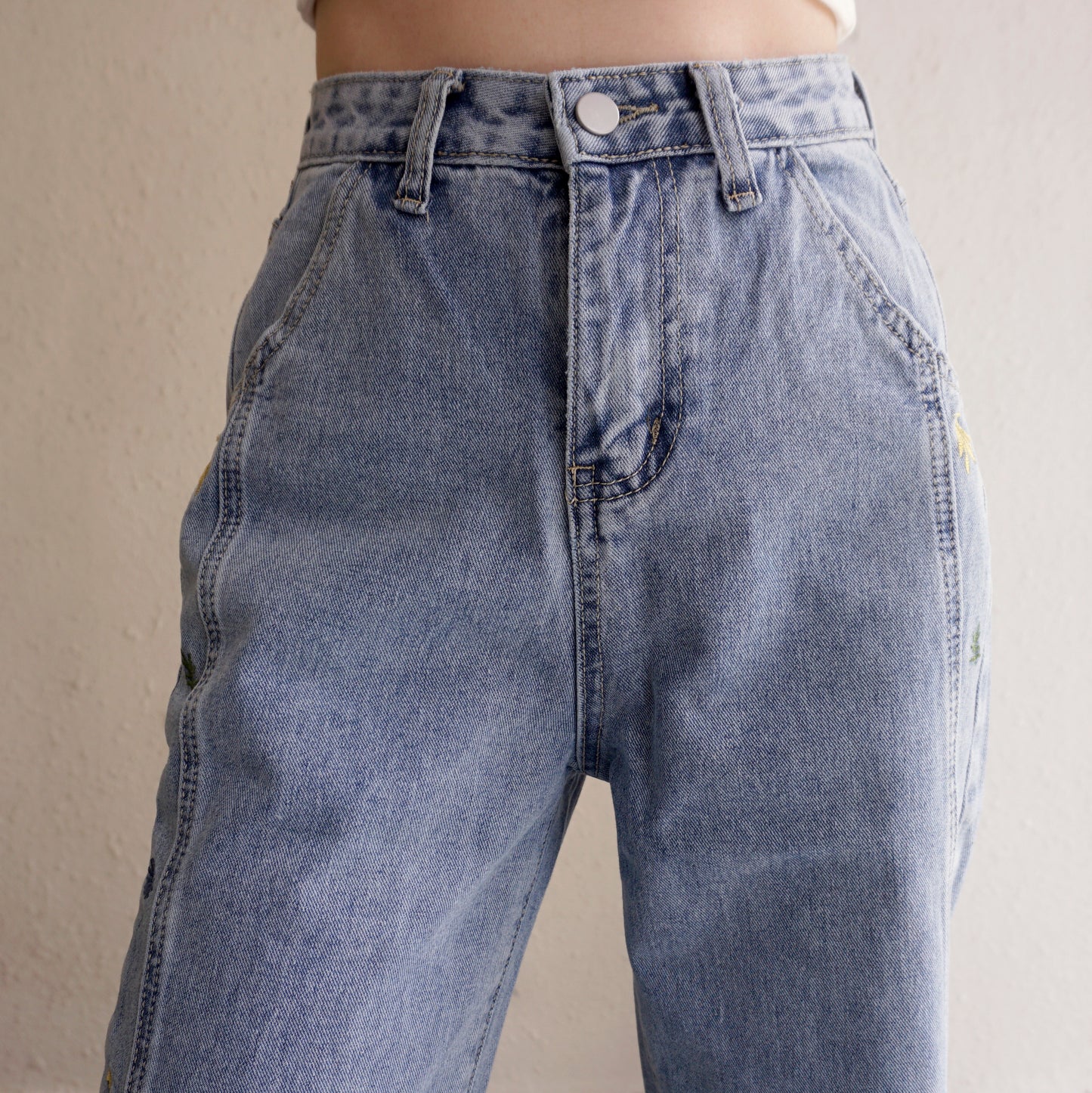 Wildflower Mom Jeans (Light Blue)