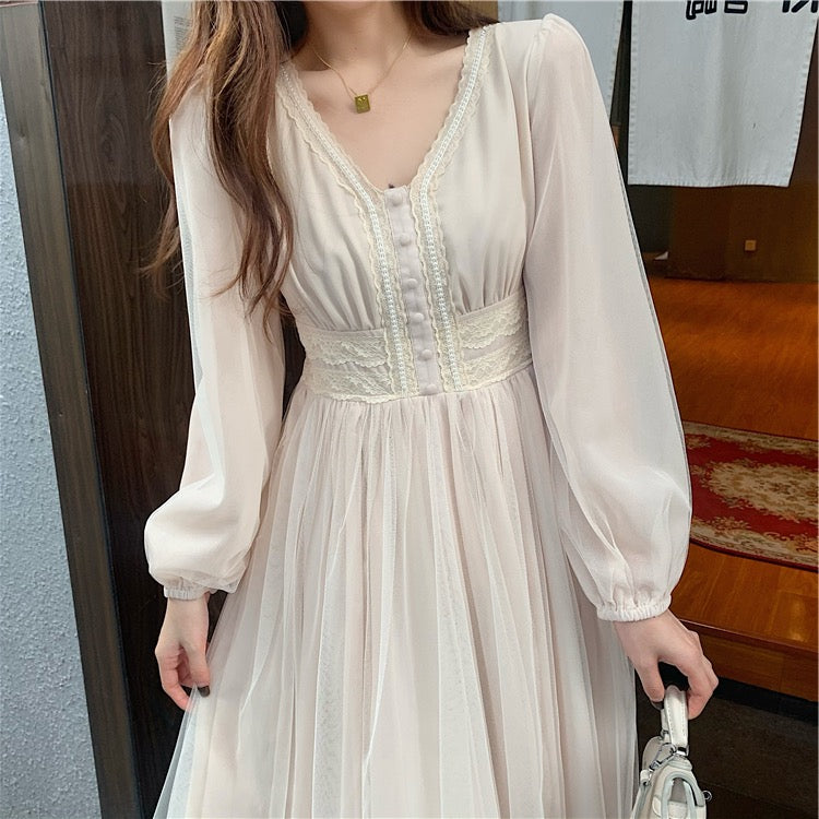Field Of Dreams Midi Dress (Cream)