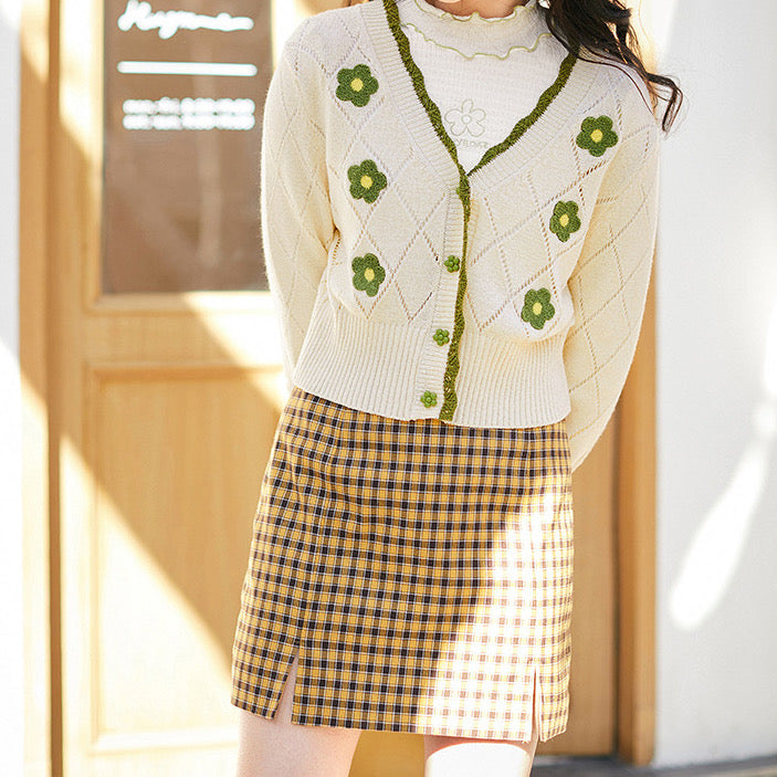 Daisy Diamond Cardigan (2 Colors)