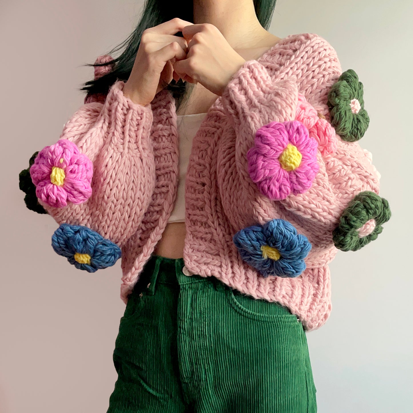 Chunky Daisy Cropped Cardigan (Blush Pink)