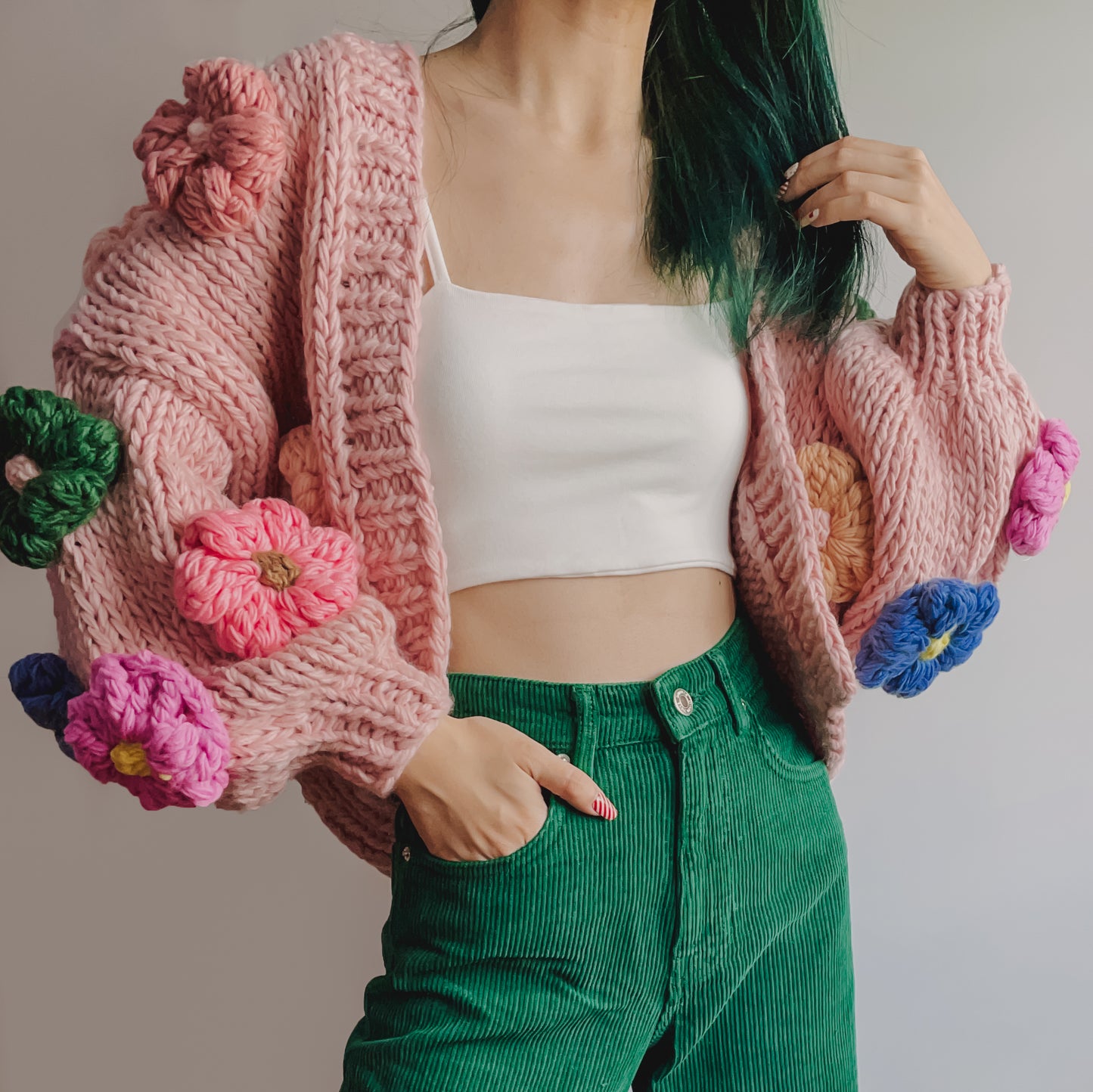 Chunky Daisy Cropped Cardigan (Blush Pink)