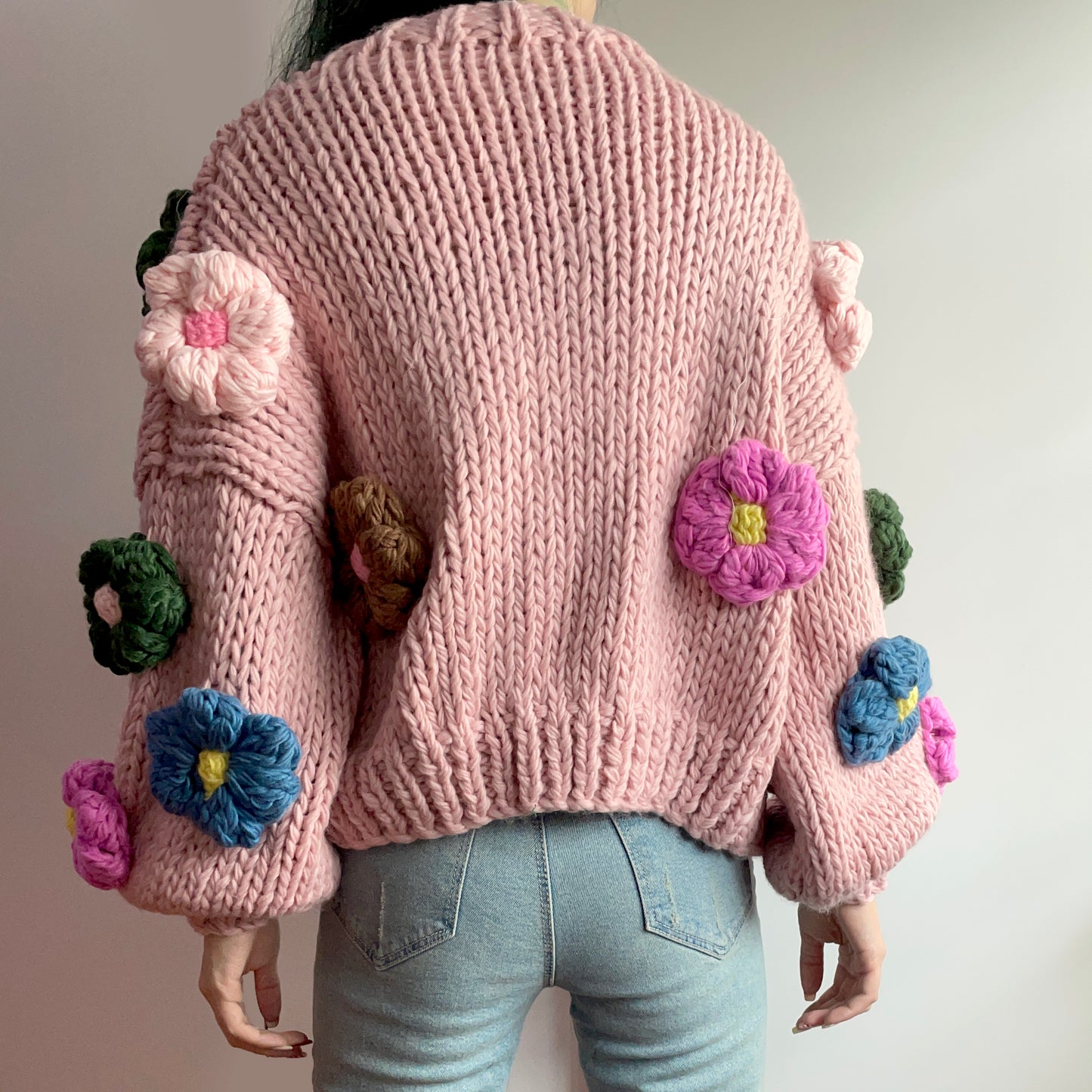 Chunky Daisy Cropped Cardigan (Blush Pink)