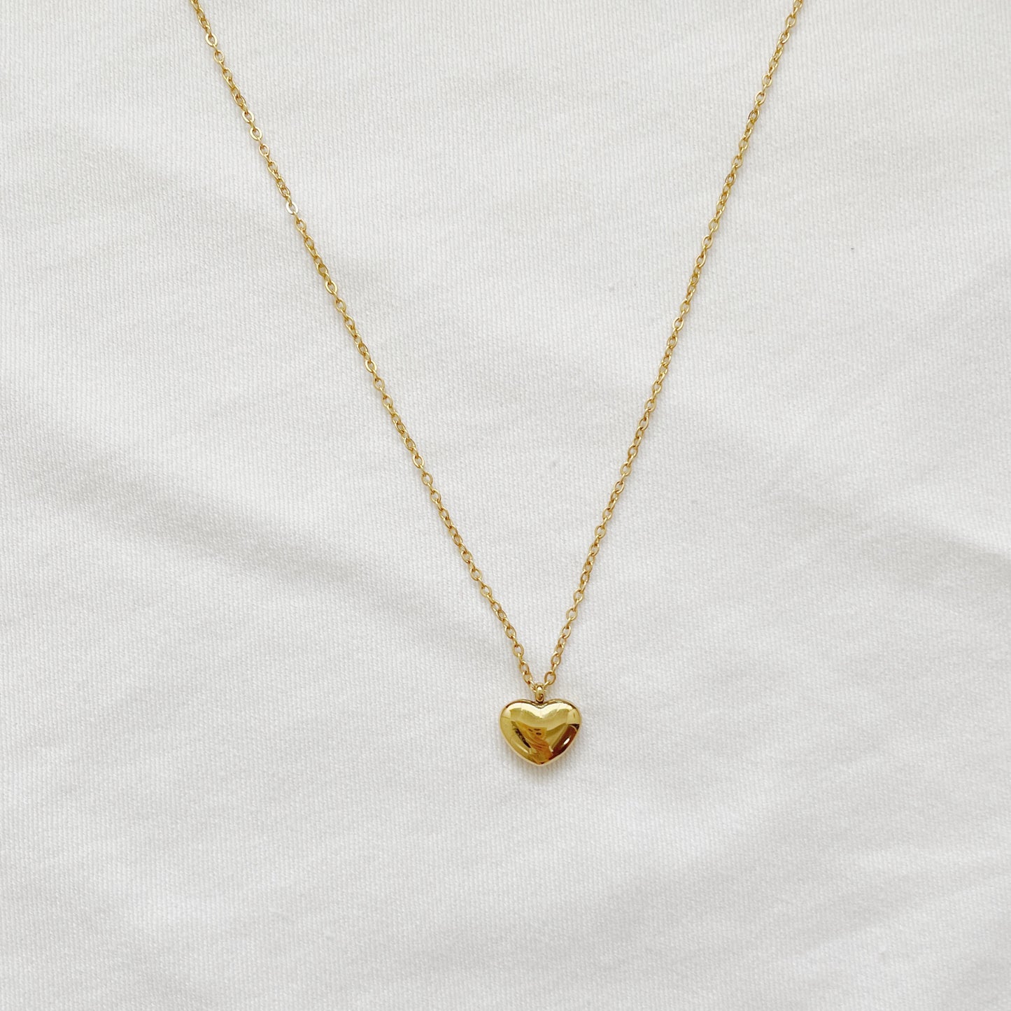 18K Gold Plated Heart Necklace (Gold)