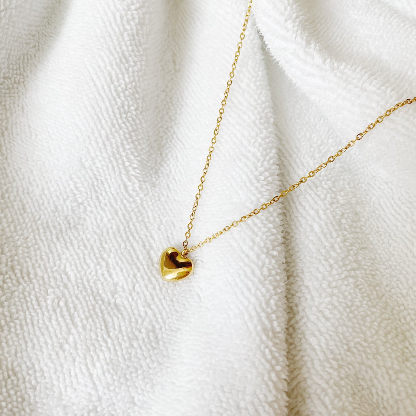 18K Gold Plated Heart Necklace (Gold)