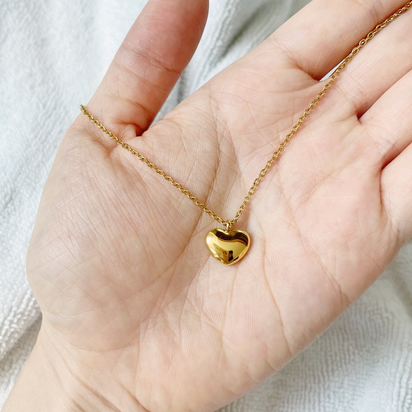 18K Gold Plated Heart Necklace (Gold)