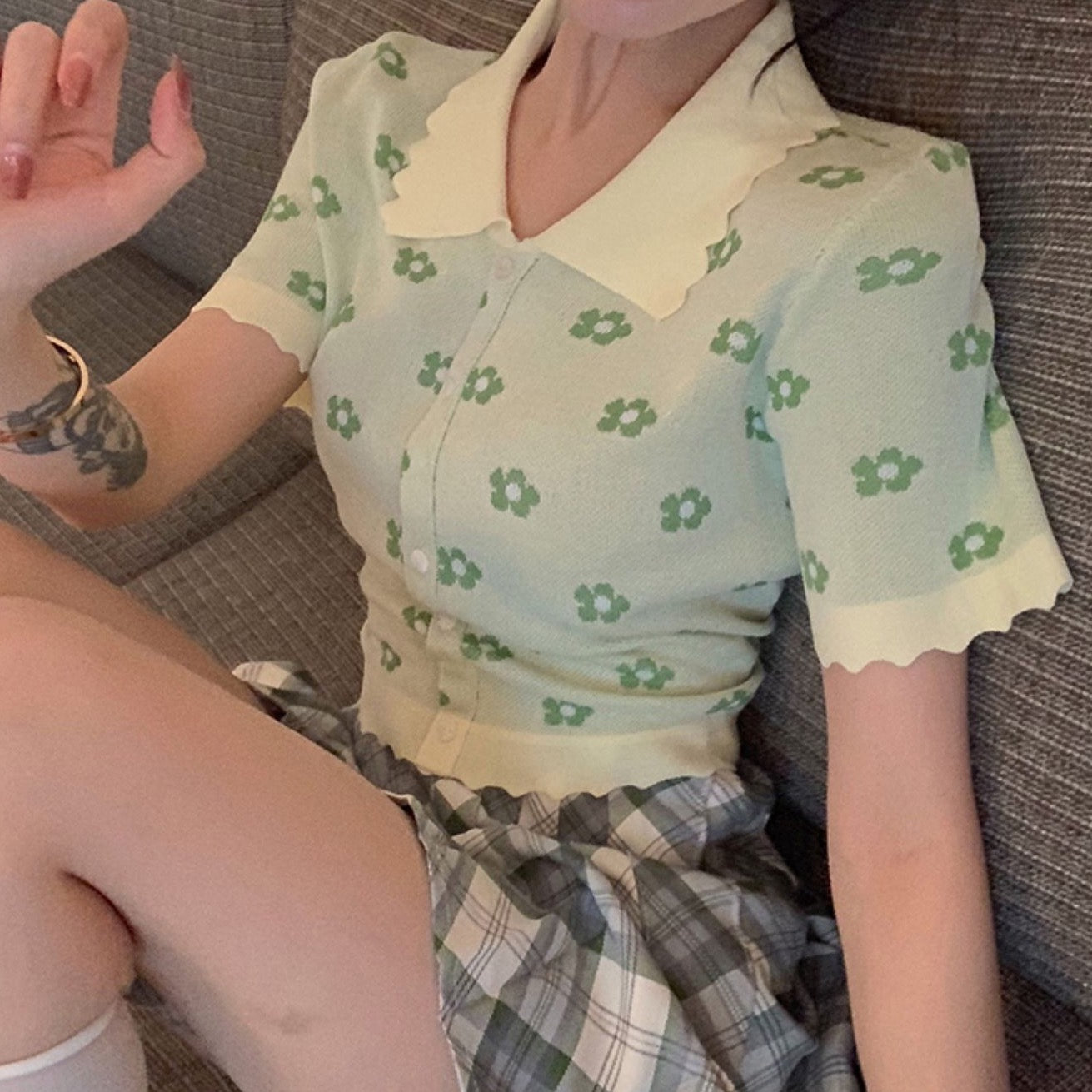 Daisy Polo Cropped Sweater (2 Colors)