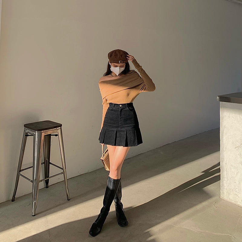 Corduroy Mermaid Pleated Skirt (2 Colors)