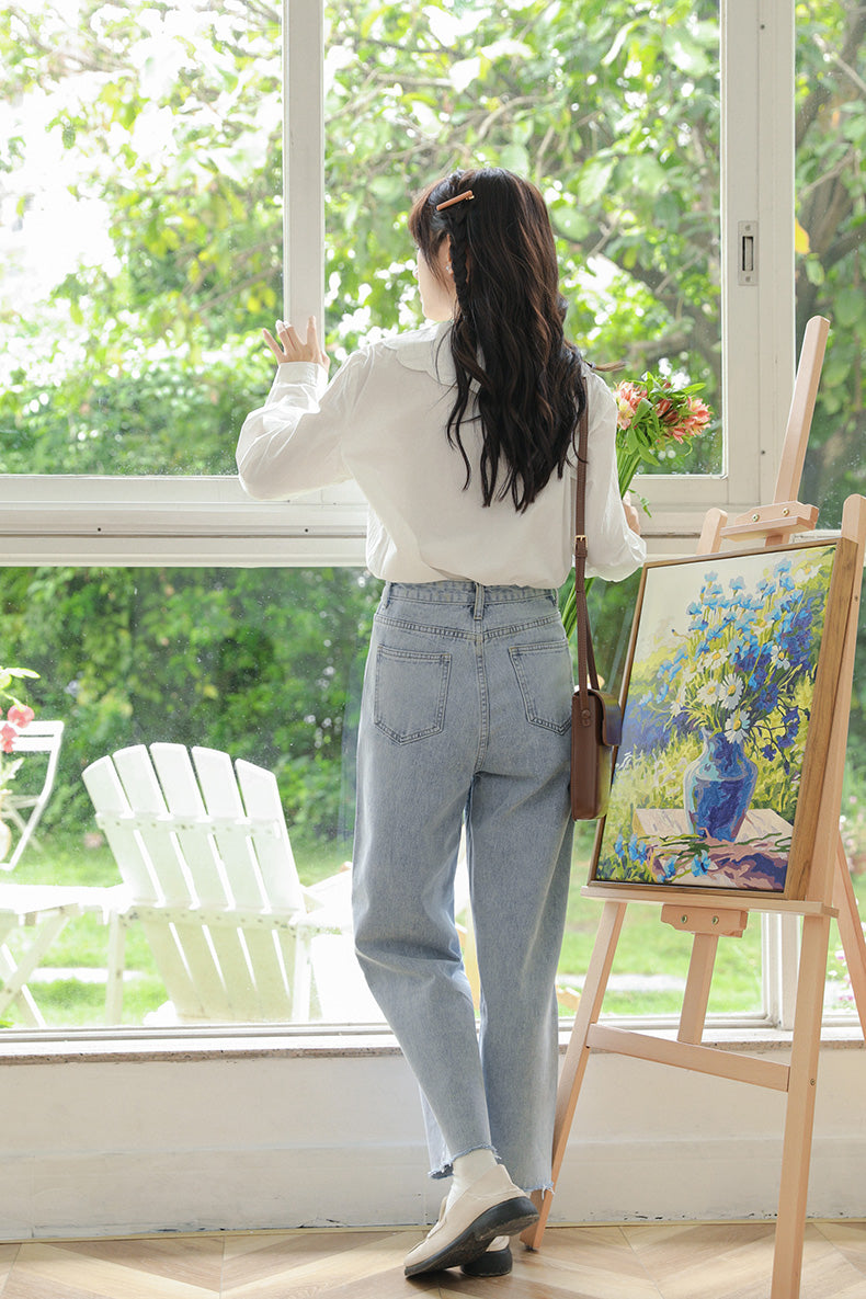 Daisy Chain Embroidered Jeans (Light Denim)