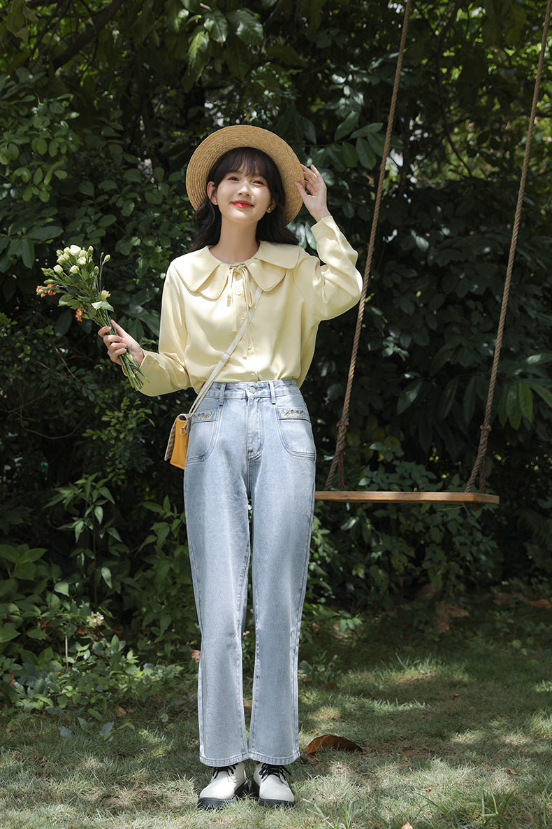Embroidered Flower Vines Jeans (Light Denim)