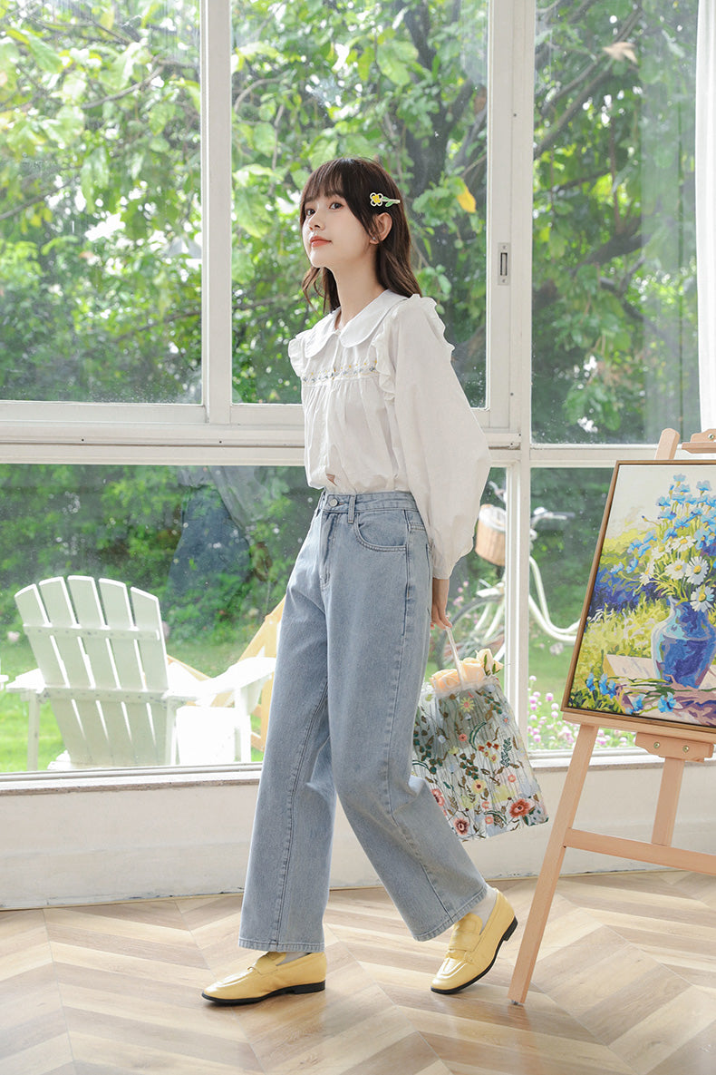 Mushroom Embroidered Mom Jeans (2 Colors)
