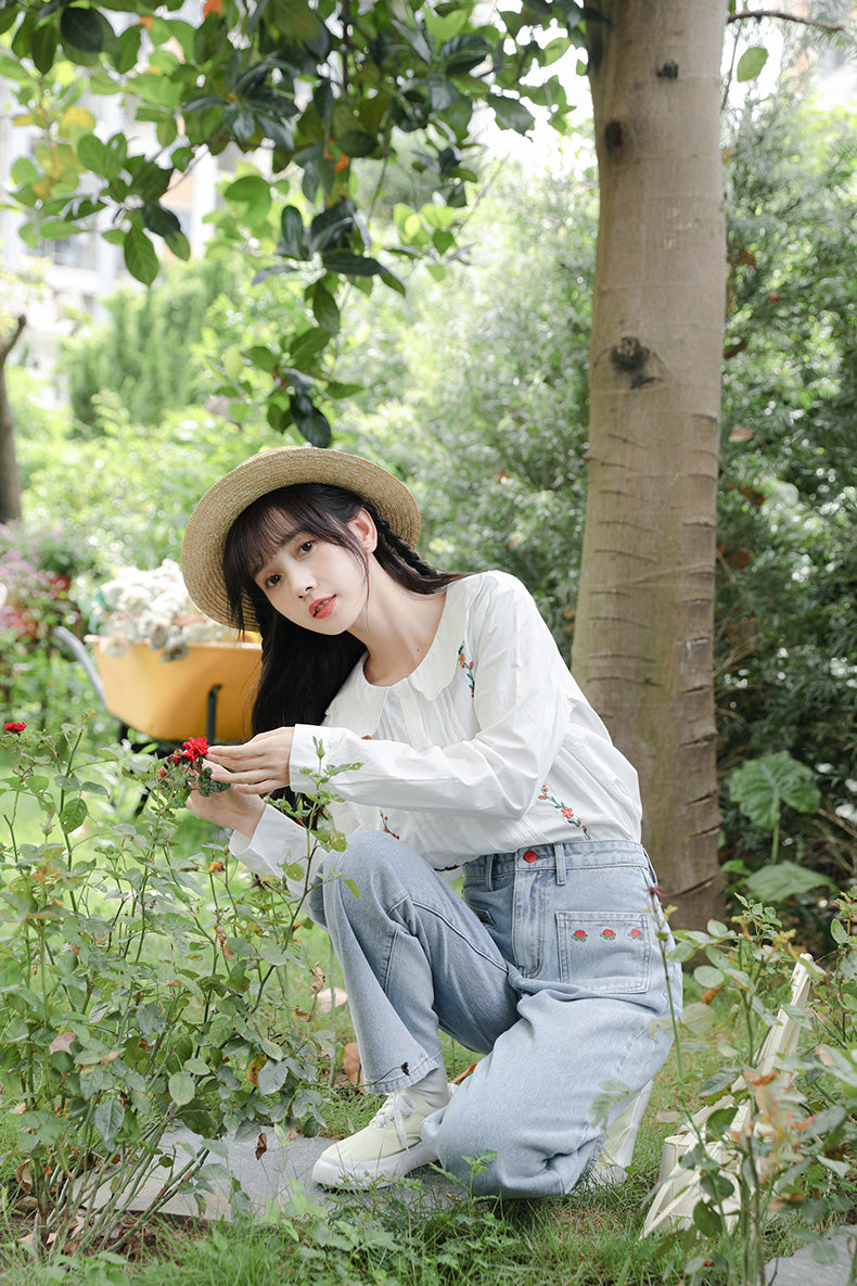 Embroidered Rose Pocket Jeans (Light Denim)