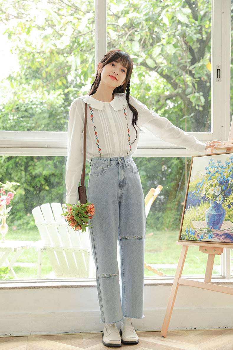 Daisy Chain Embroidered Jeans (Light Denim)