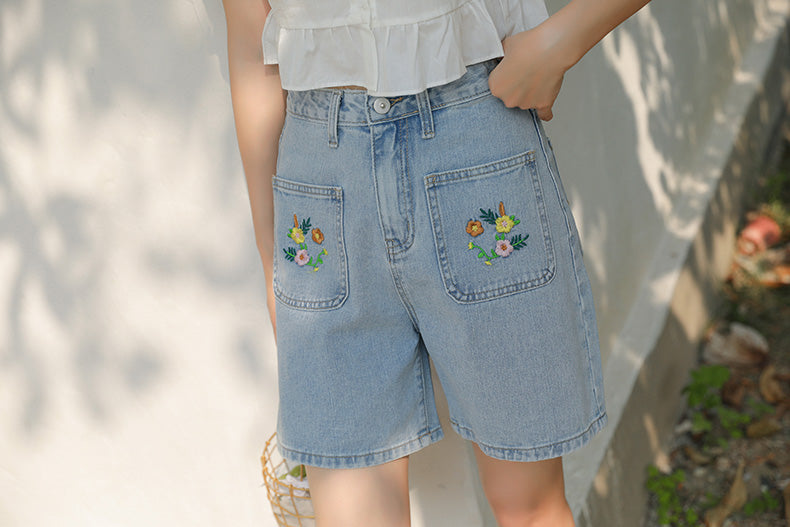 Flower Crown Embroidered Shorts (Light Denim)