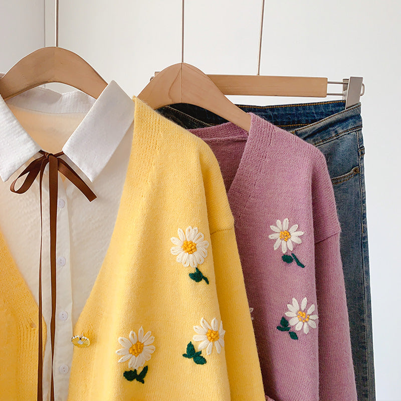Embroidered Daisy Cardigan (3 Colors)