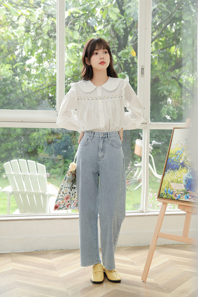 Mushroom Embroidered Mom Jeans (2 Colors)
