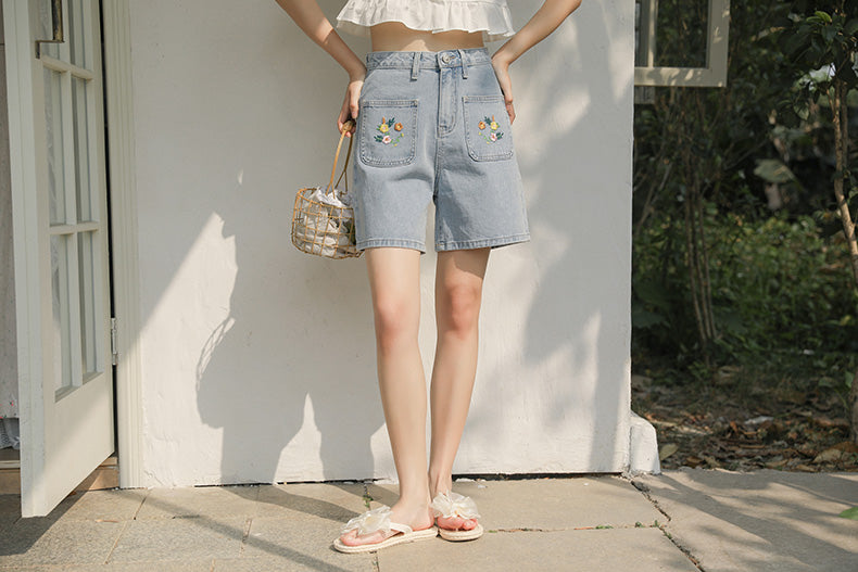 Flower Crown Embroidered Shorts (Light Denim)