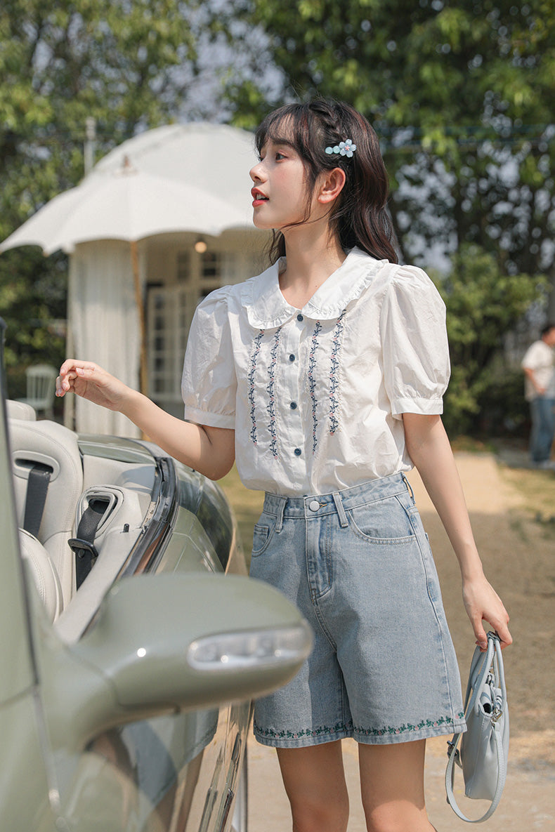 Flower Vines Embroidered Blouse (2 Colors)