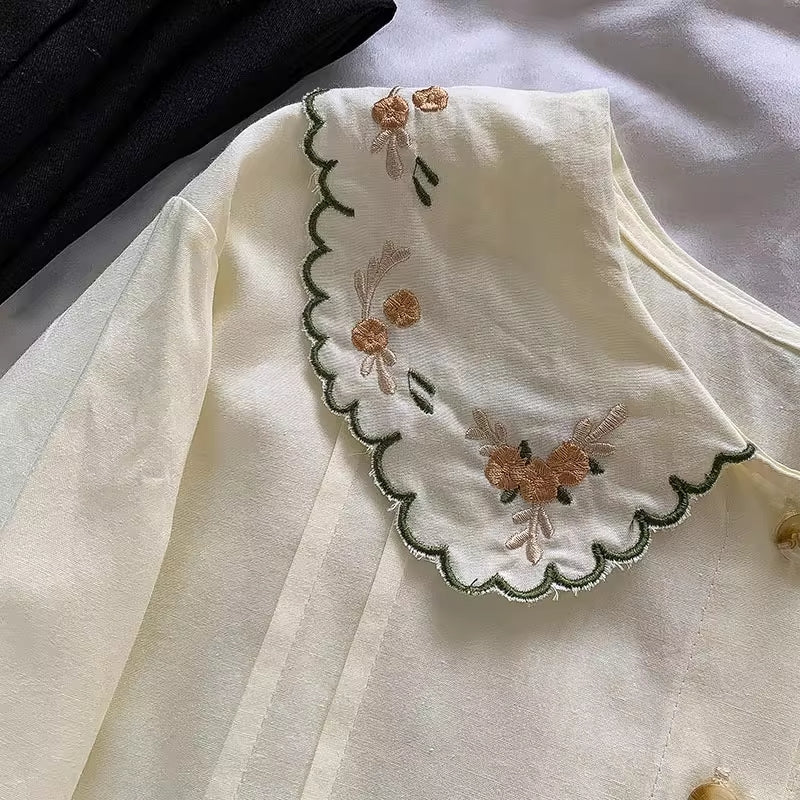 Scallop Floral Embroidered Collar Blouse (Cream)