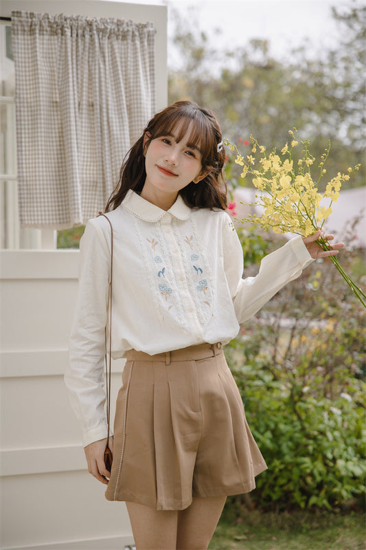Cottage Things Embroidered Blouse (Cream)