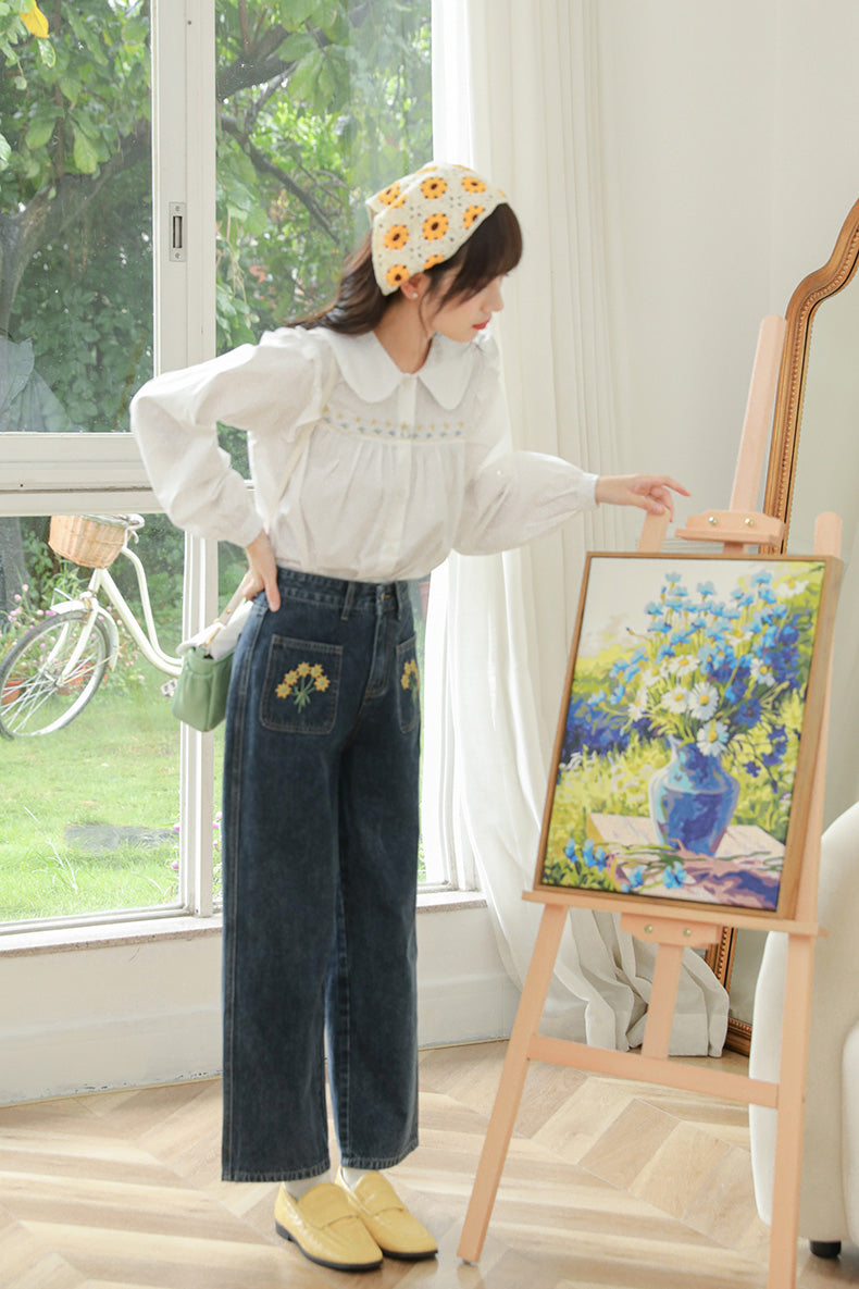 Embroidered Sunflower Pocket Jeans (2 Colors)