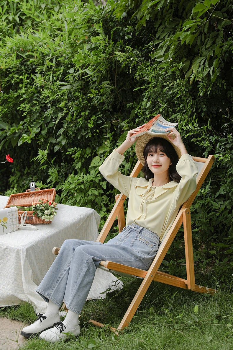 Embroidered Flower Vines Jeans (Light Denim)