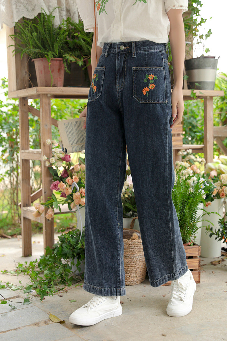 Country Daisy Embroidered Pocket Jeans (Dark Denim)
