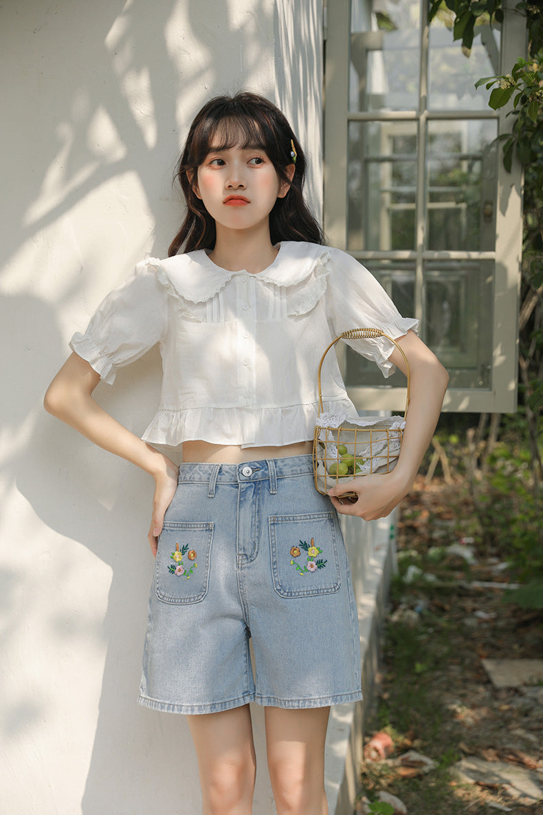 Flower Crown Embroidered Shorts (Light Denim)